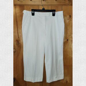 Beige Capri pants size 10 New York & Company